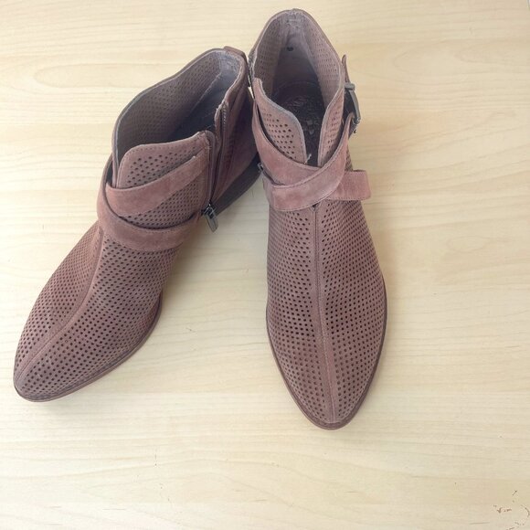 Vince Camuto Ankle booties - Picture 1 of 8